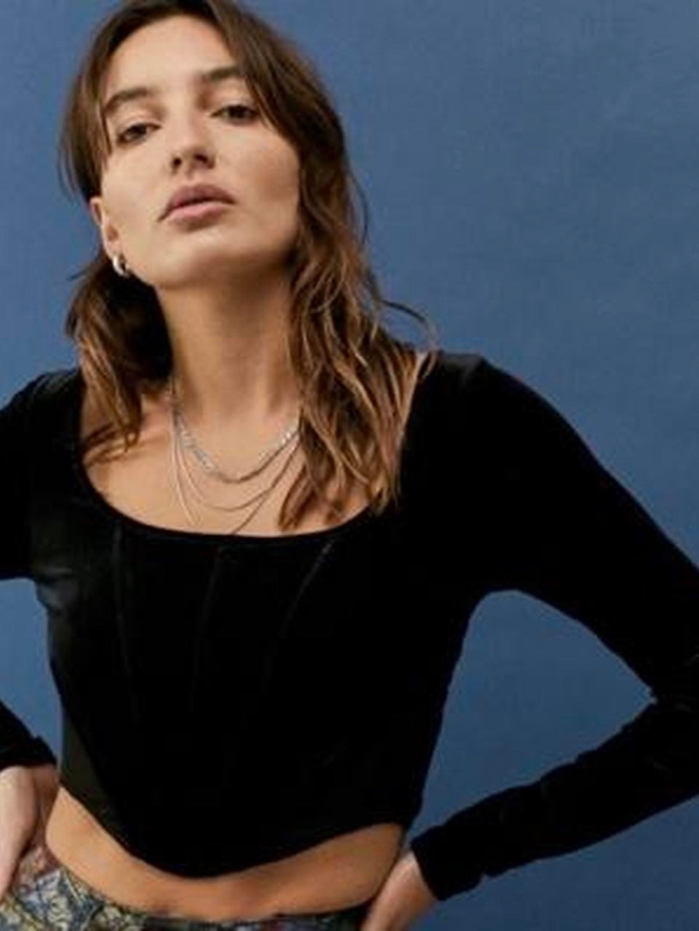 PrettyLittleThing NWT Black Velvet Long Sleeve Scoop Neck Corset Style Crop Top